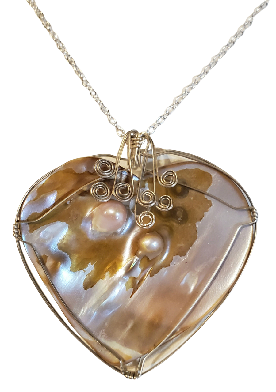 Heart Shell Wire Wrap Necklace